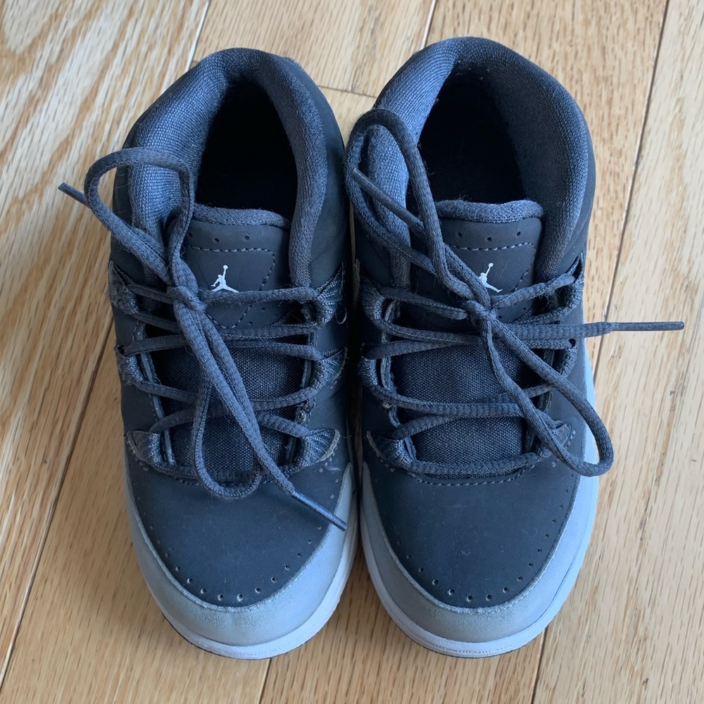 🏀Nike Air Jordan Flight (9) Grey & White Sneakers 🏀